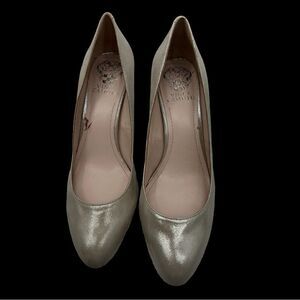 Vince Camuto Torva size 8 upper leather shimmer pumps